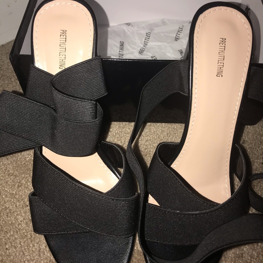 Heels - Picture 3 of 4